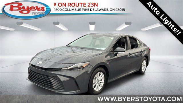 Used 2025 Toyota Camry LE image 1