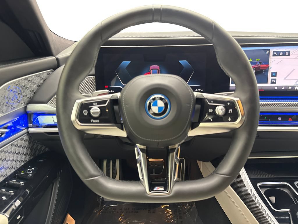 Used 2023 BMW i7 xDrive60 AWD/4WD image 54