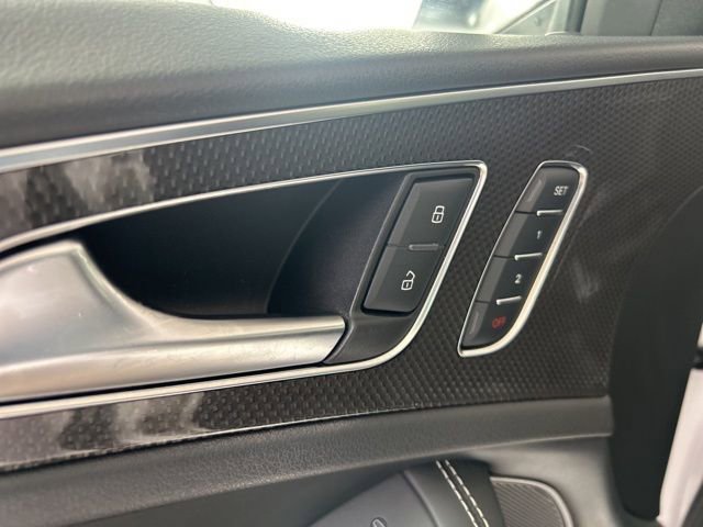 Used 2014 Audi S6 Prestige image 19