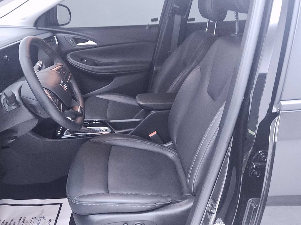 Used 2024 Buick Encore GX Sport Touring w/ Comfort Package AWD/4WD image 17