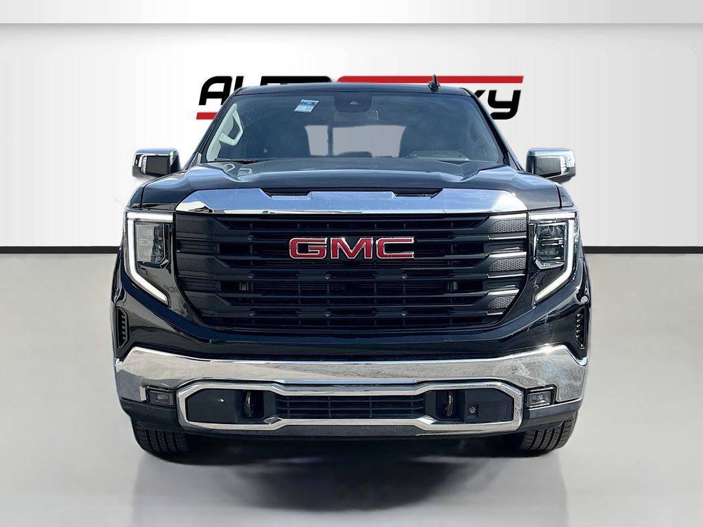 Used 2023 GMC Sierra 1500 SLT w/ SLT Convenience Package image 2