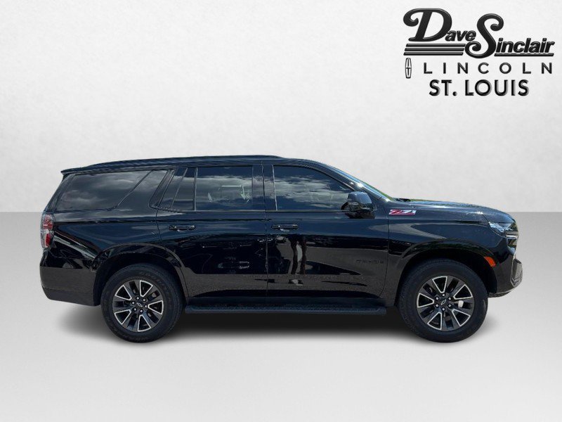 Used 2021 Chevrolet Tahoe Z71 w/ Luxury Package AWD/4WD image 2