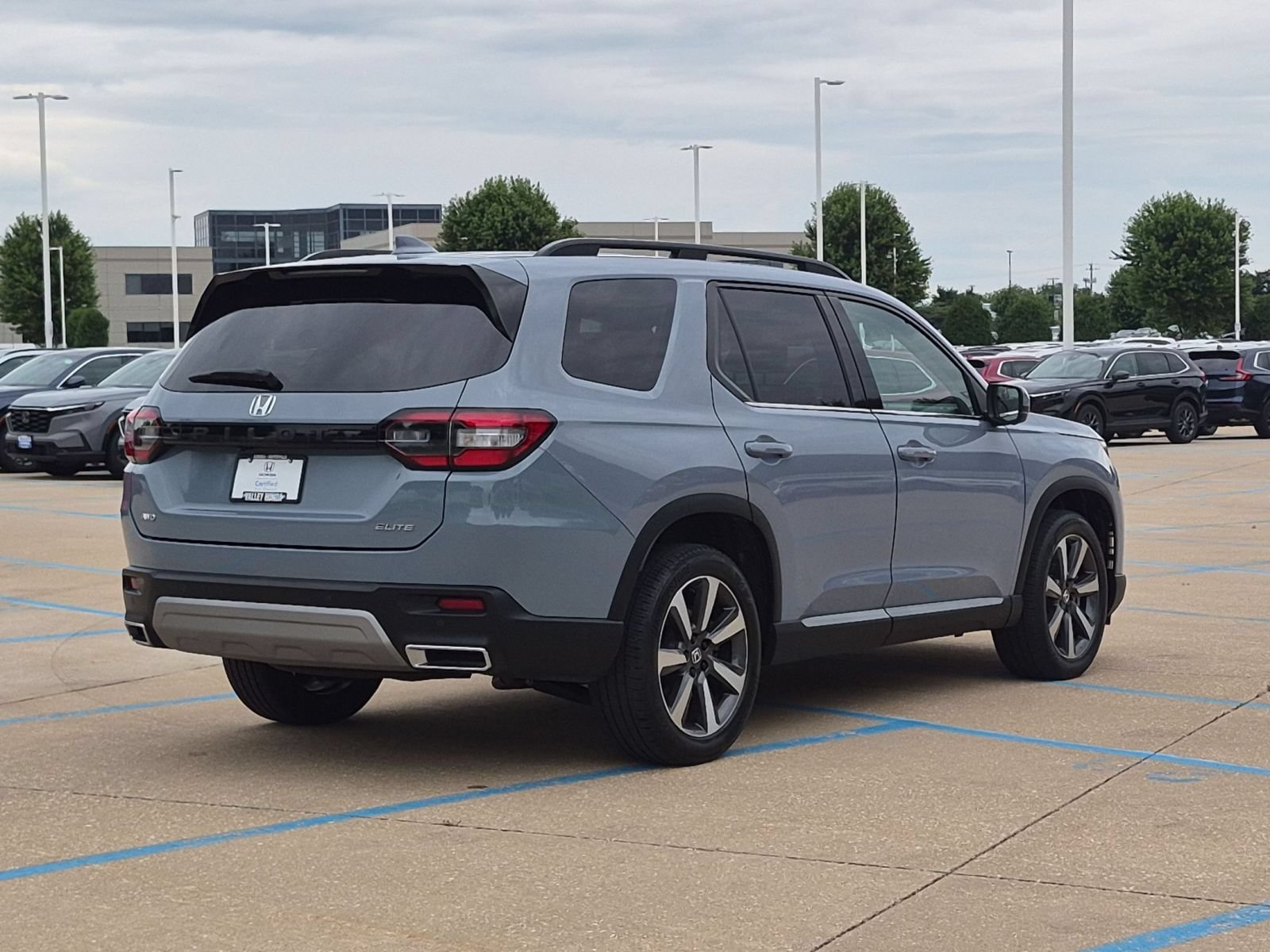Used 2023 Honda Pilot Elite image 6