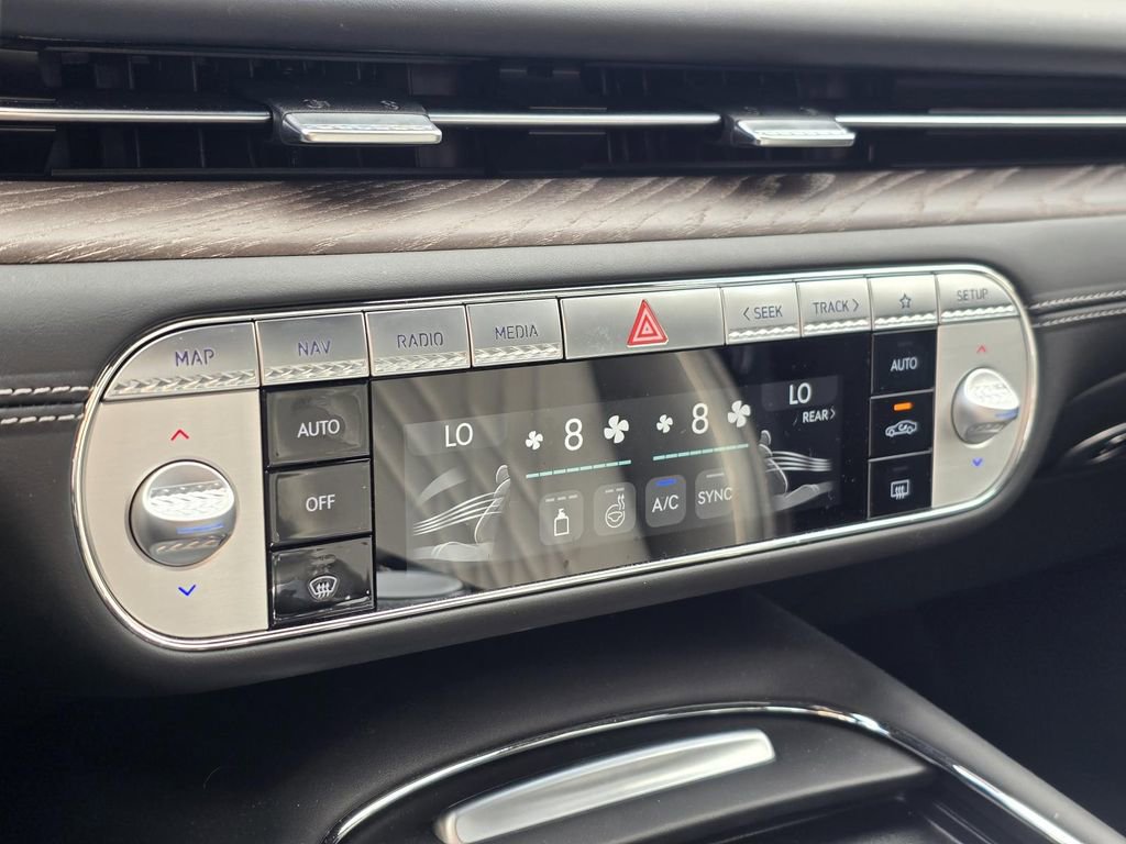 Used 2024 Genesis G90 3.5T image 15