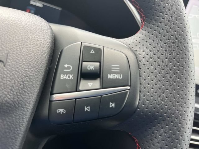 Used 2023 Ford Escape ST-Line Elite w/ Premium Technology Package AWD/4WD image 32