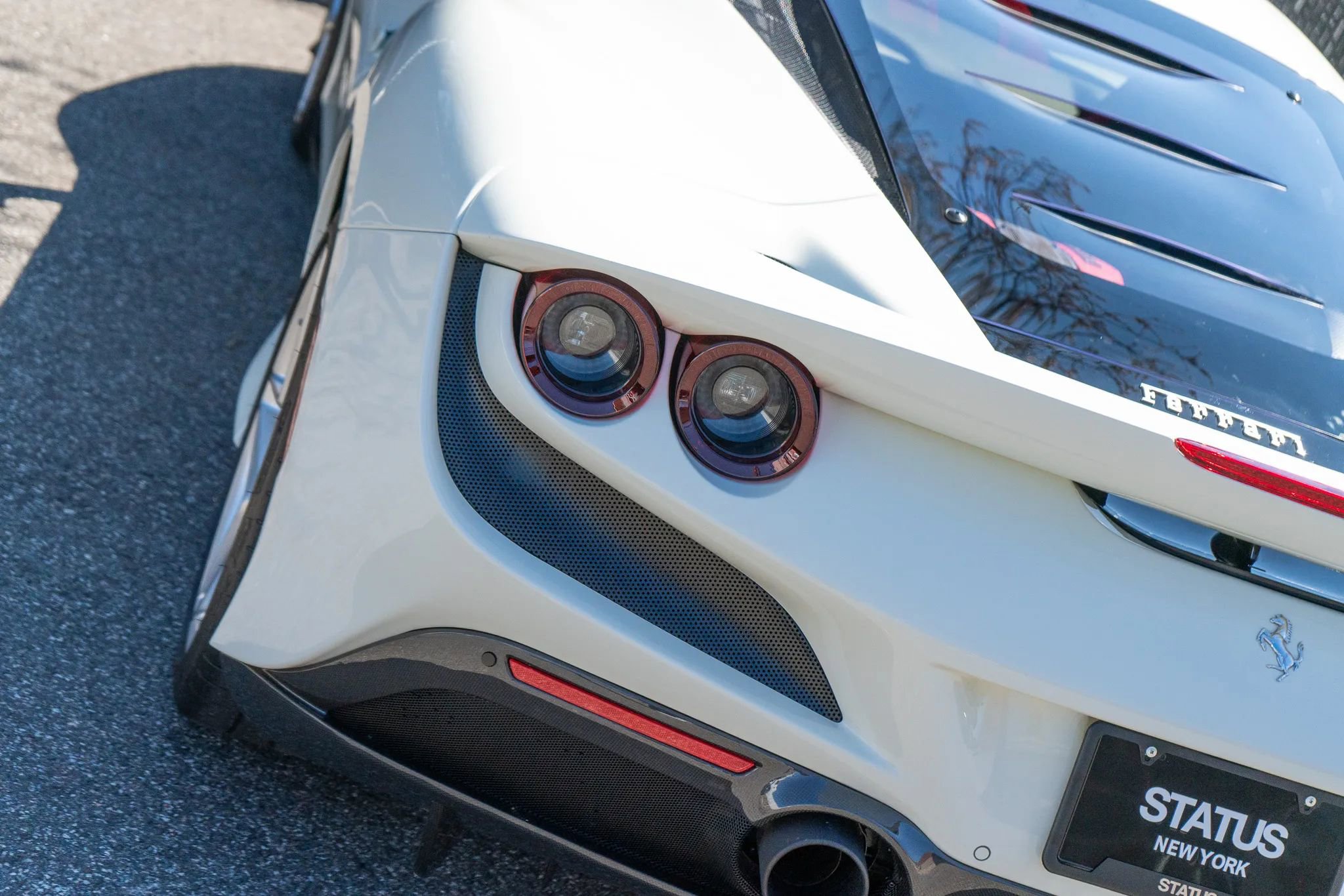 Used 2021 Ferrari F8 Tributo image 39