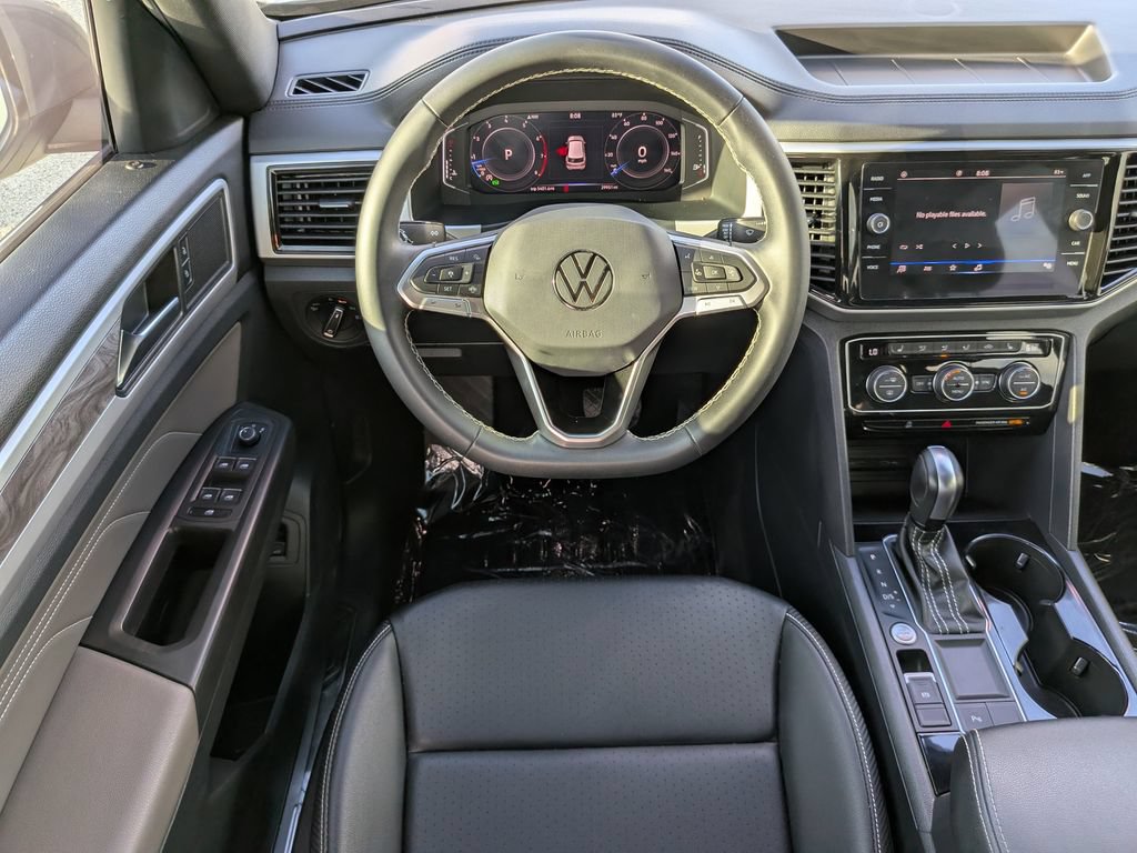 Certified 2023 Volkswagen Atlas Cross Sport SE w/ Panoramic Sunroof Package FWD image 13