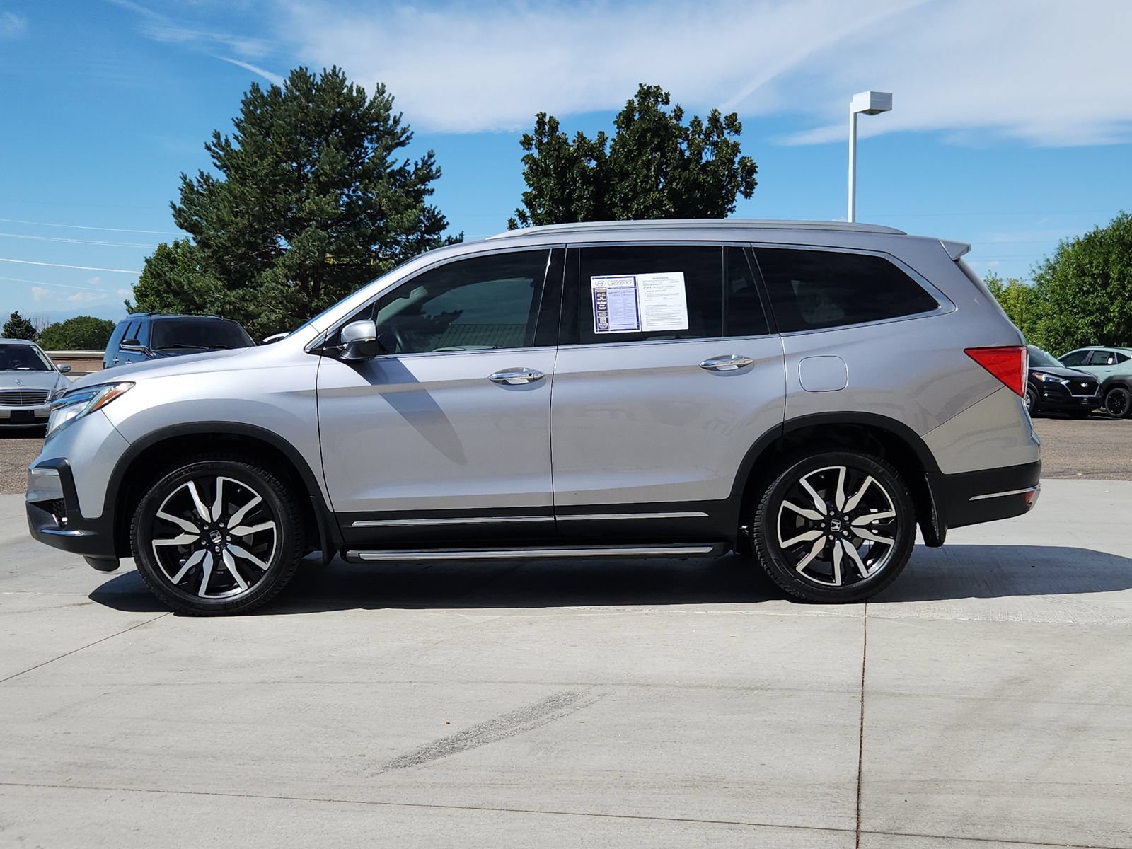 Used 2019 Honda Pilot Elite image 2