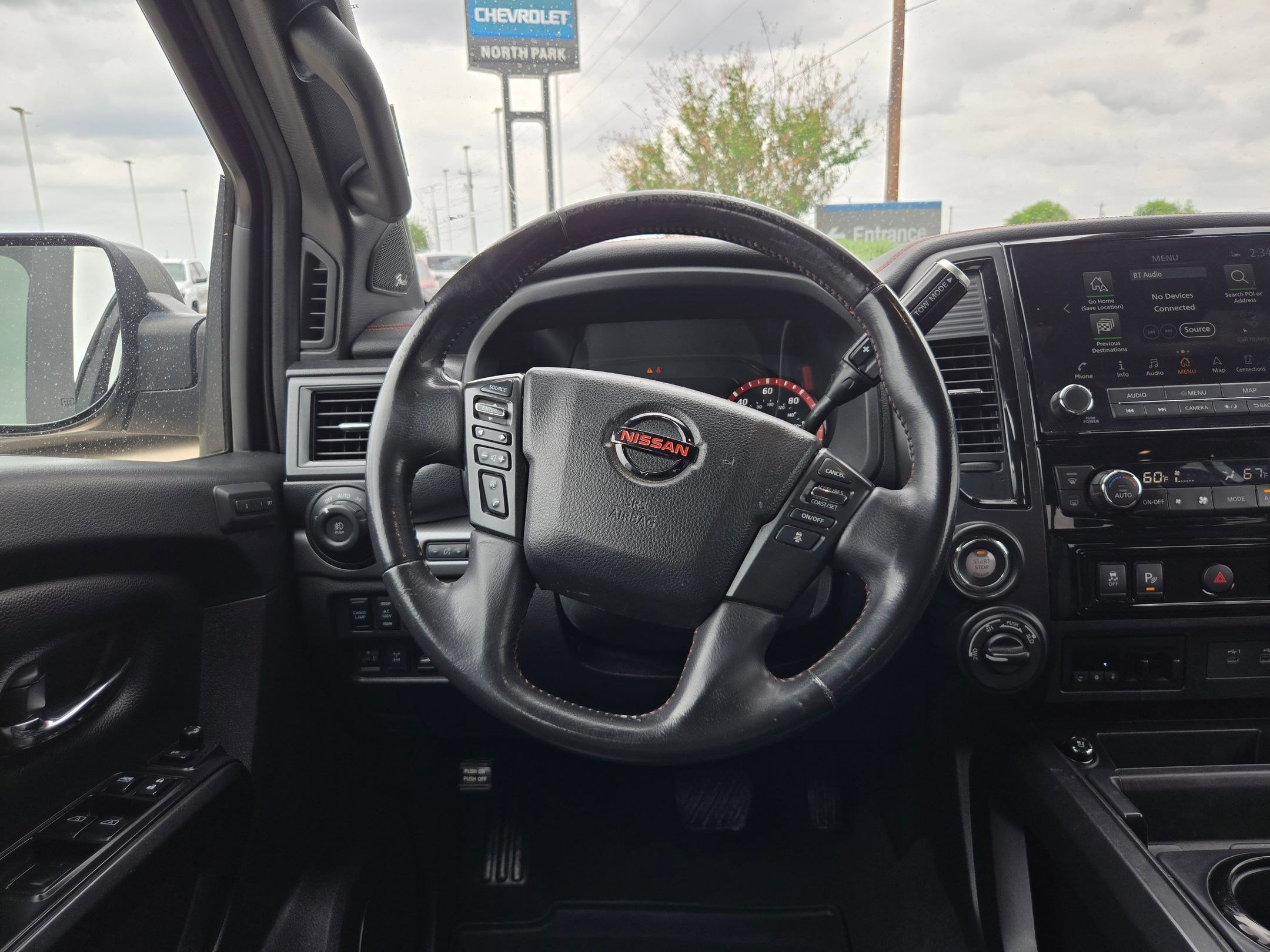 Used 2021 Nissan Titan PRO-4X w/ Pro-4x Convenience Package image 17