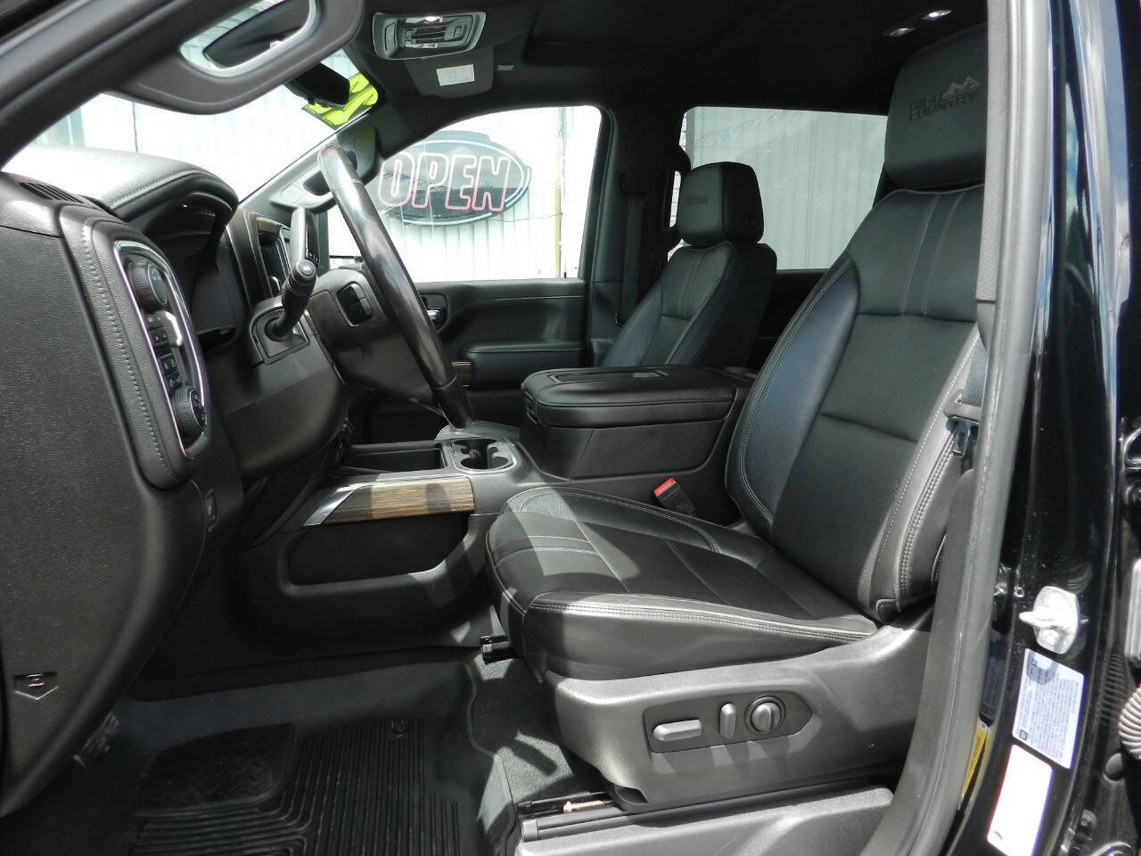 Used 2022 Chevrolet Silverado 2500 High Country w/ Z71 Off-Road Package AWD/4WD image 2