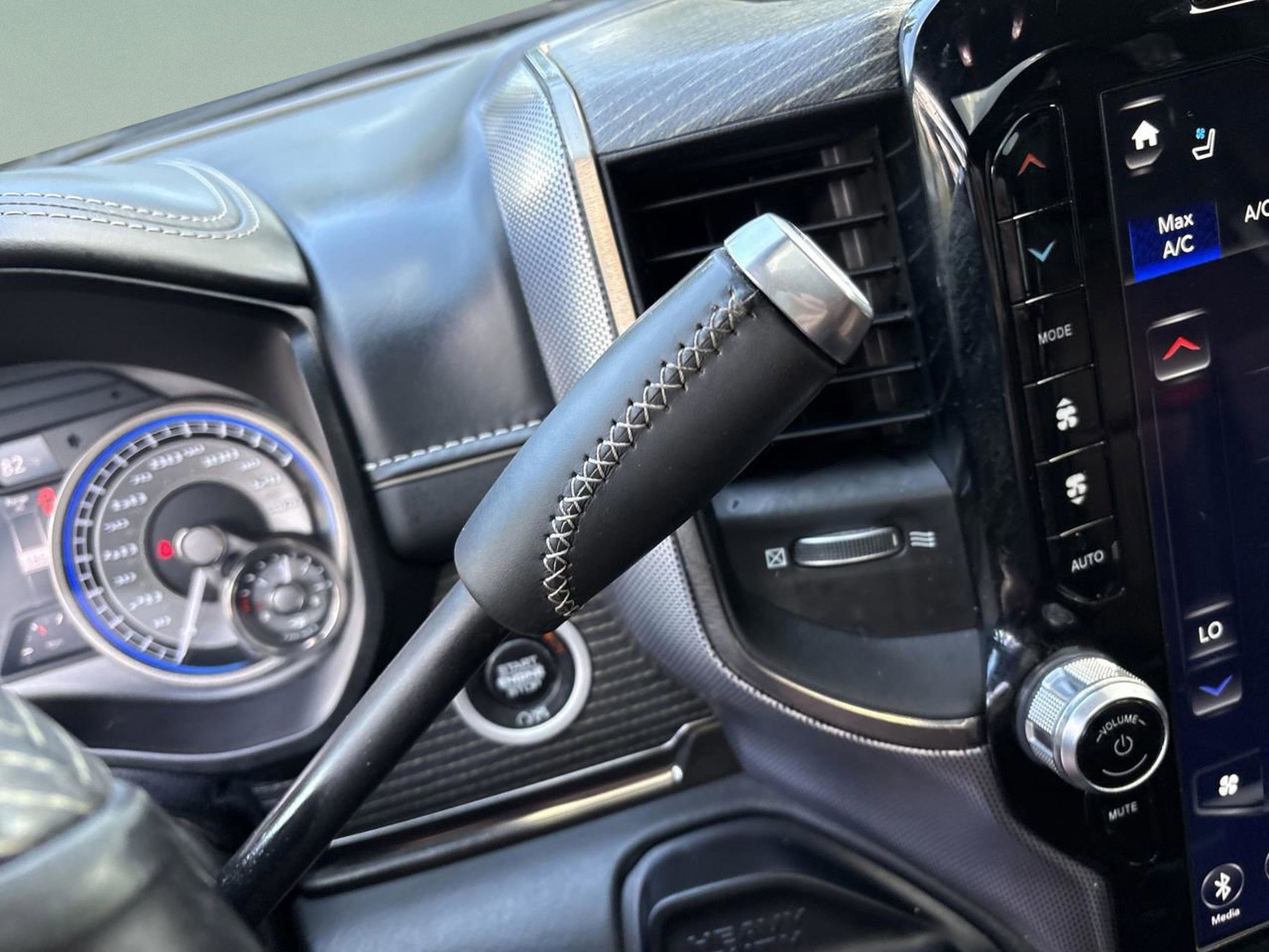 Used 2019 RAM 3500 Limited AWD/4WD image 16