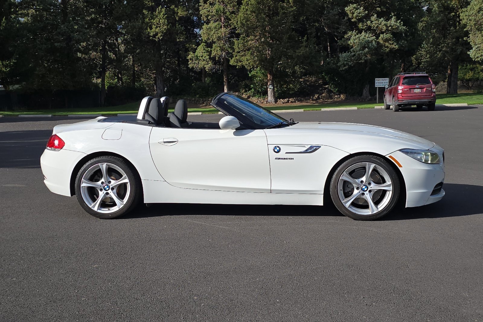 Used 2016 BMW Z4 sDrive28i image 3
