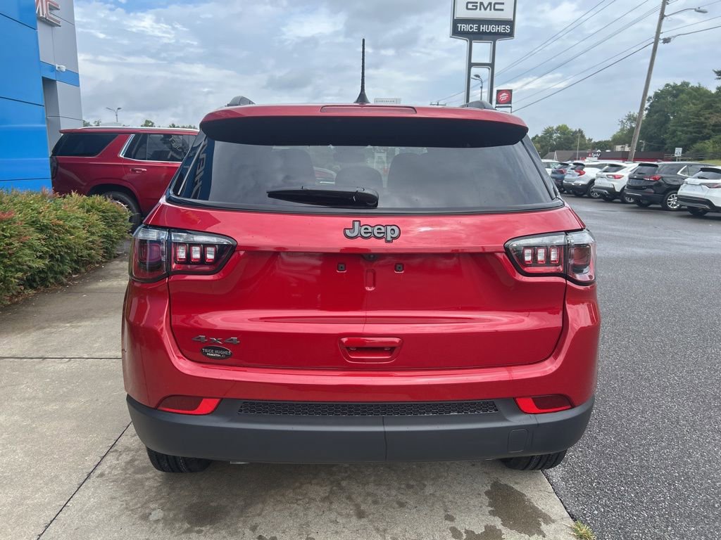 Used 2025 Jeep Compass Latitude w/ Sun & Sound Group image 6