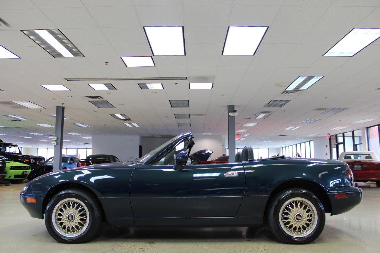 Used 1996 MAZDA MX-5 Miata image 9