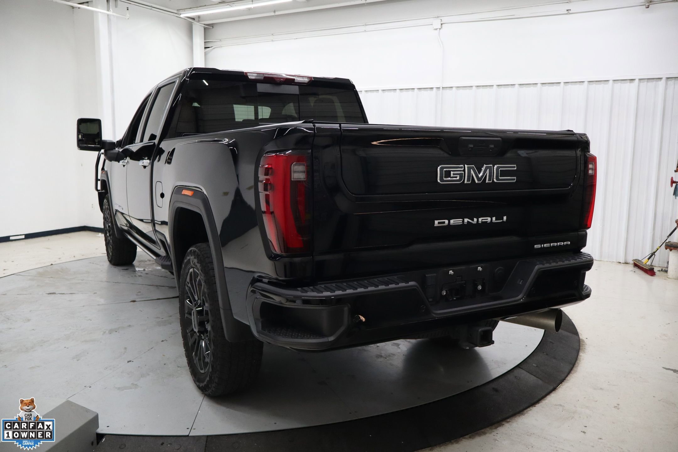 Used 2024 GMC Sierra 2500 Denali Ultimate image 6
