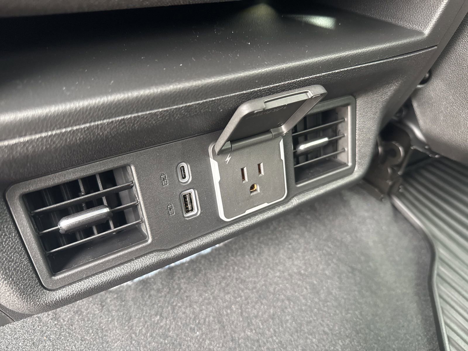 New 2026 Chevrolet Silverado 3500 LT image 12