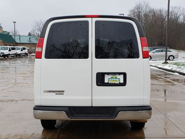 Used 2016 Chevrolet Express 3500 LT w/ LT Preferred Equipment Group RWD image 4