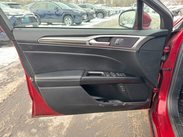 Used 2018 Ford Fusion Energi SE image 24