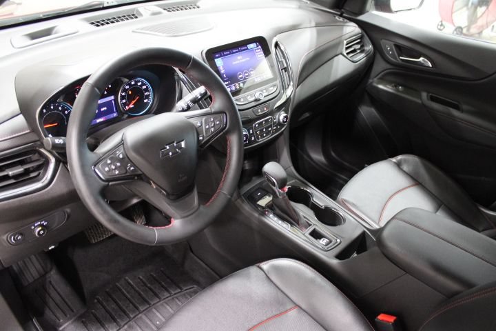 Used 2023 Chevrolet Equinox RS w/ RS Leather Package AWD/4WD image 42