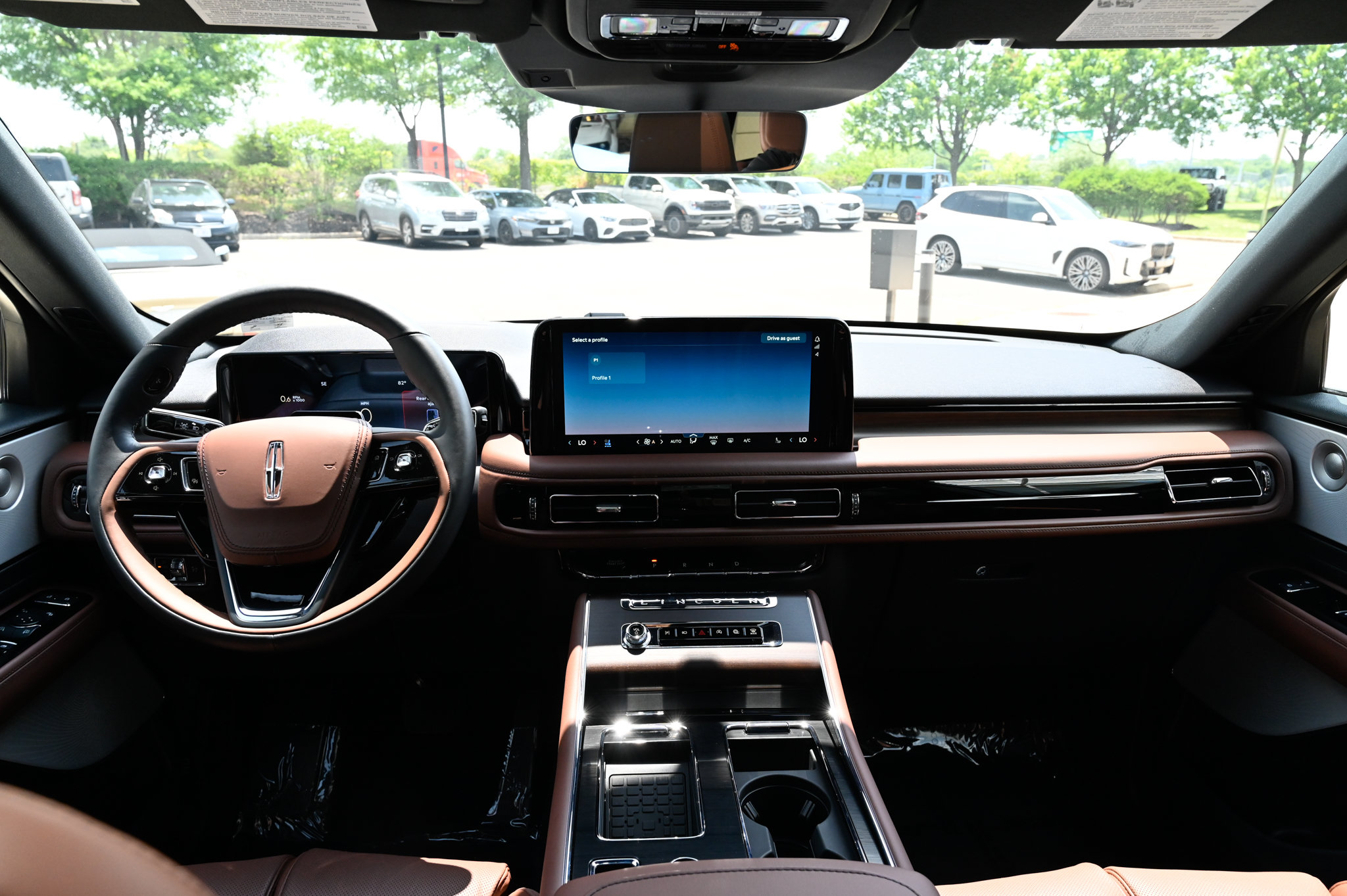 Used 2026 Lincoln Aviator Reserve AWD/4WD image 45