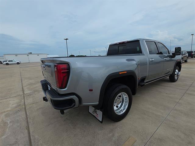 Used 2026 GMC Sierra 3500 Denali w/ Denali Reserve Package AWD/4WD image 7