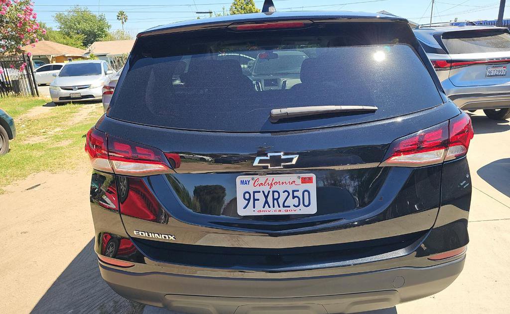 Used 2023 Chevrolet Equinox LS w/ LS Convenience Package image 5