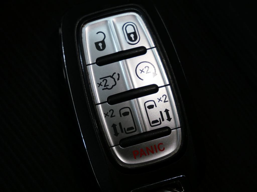 Used 2023 Chrysler Voyager LX image 30