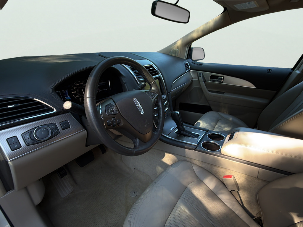 Used 2013 Lincoln MKX AWD image 35