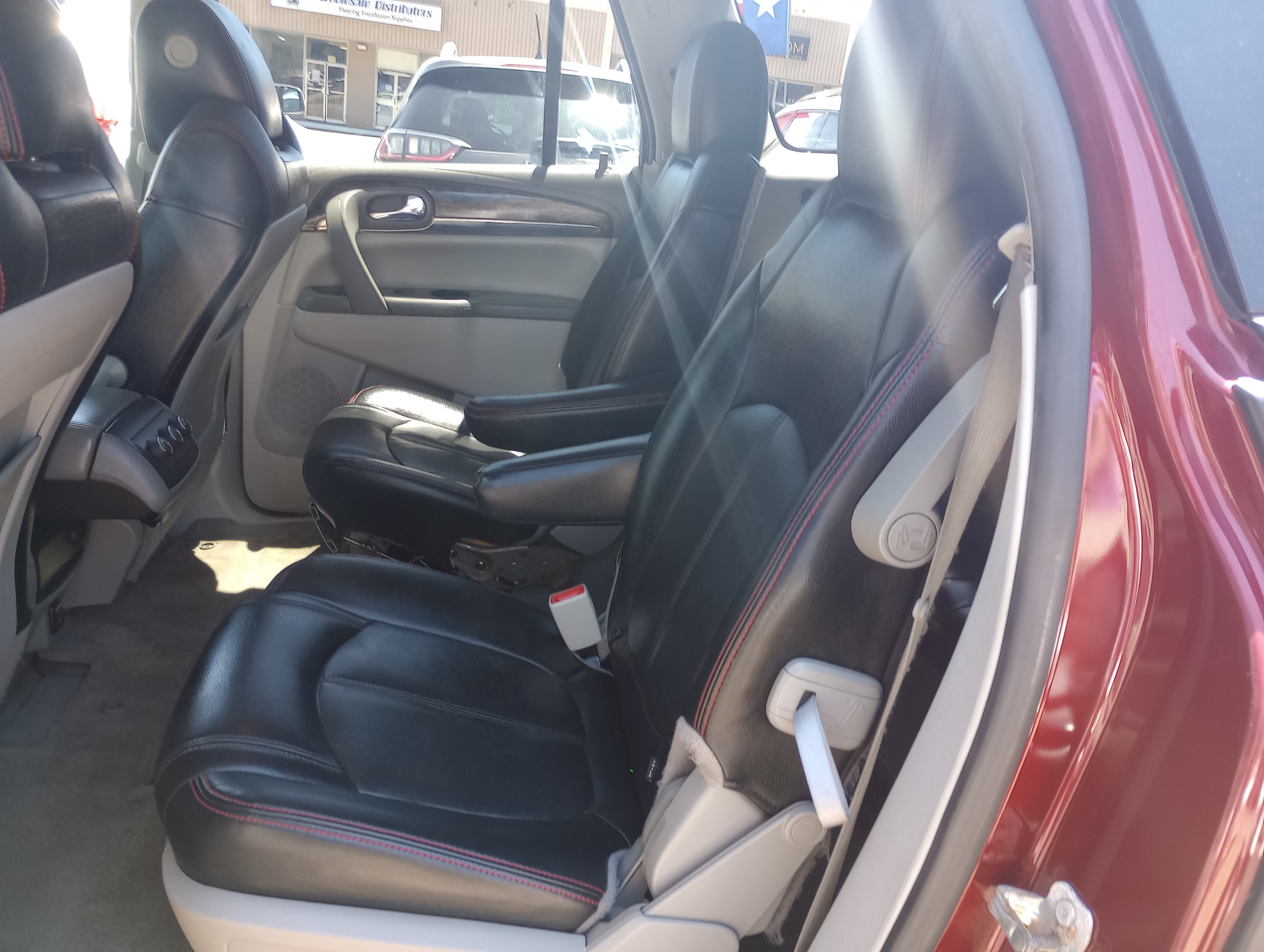 Used 2015 Buick Enclave Convenience FWD image 11