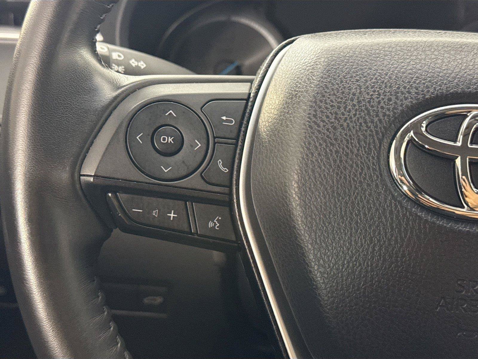 Certified 2023 Toyota Venza LE AWD/4WD image 17