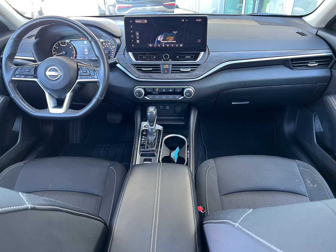 Used 2024 Nissan Altima 2.5 SV w/ SV Premium Package image 26