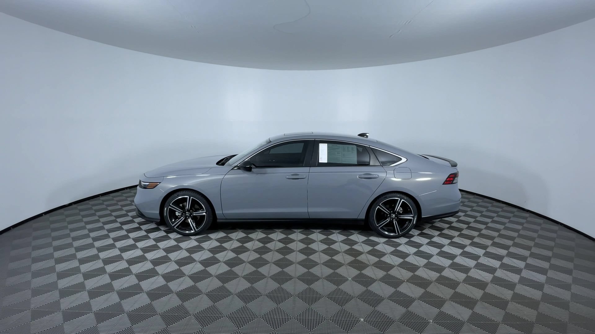 Used 2023 Honda Accord Sport image 5
