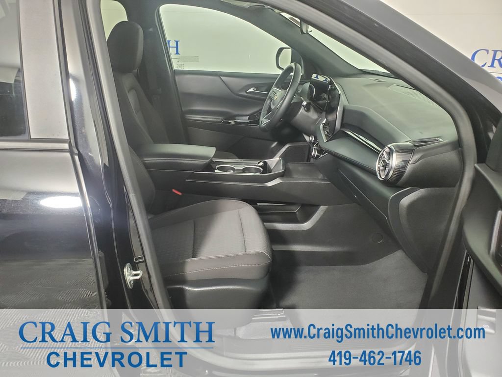 Used 2025 Chevrolet Equinox LT FWD image 14