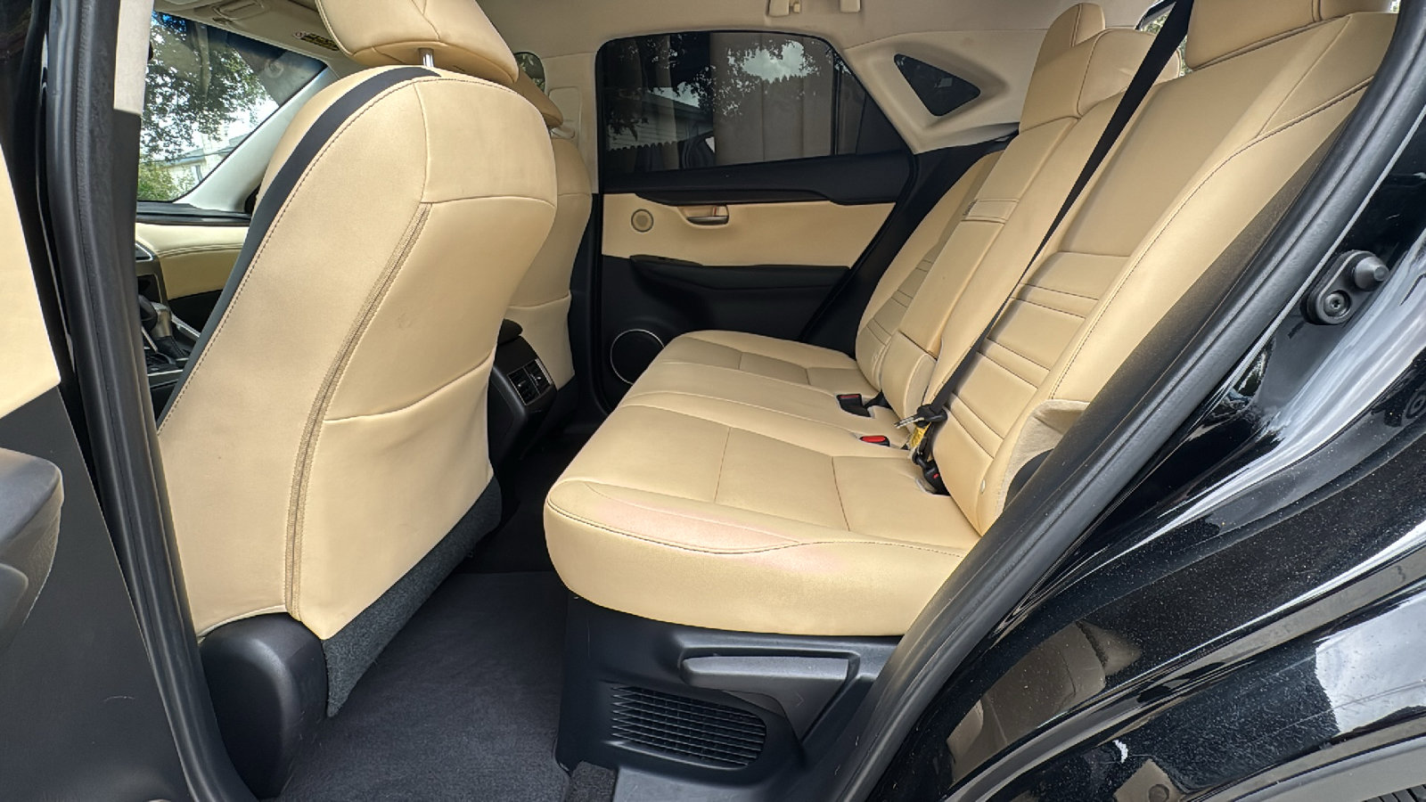 Used 2015 Lexus NX 200t FWD image 14