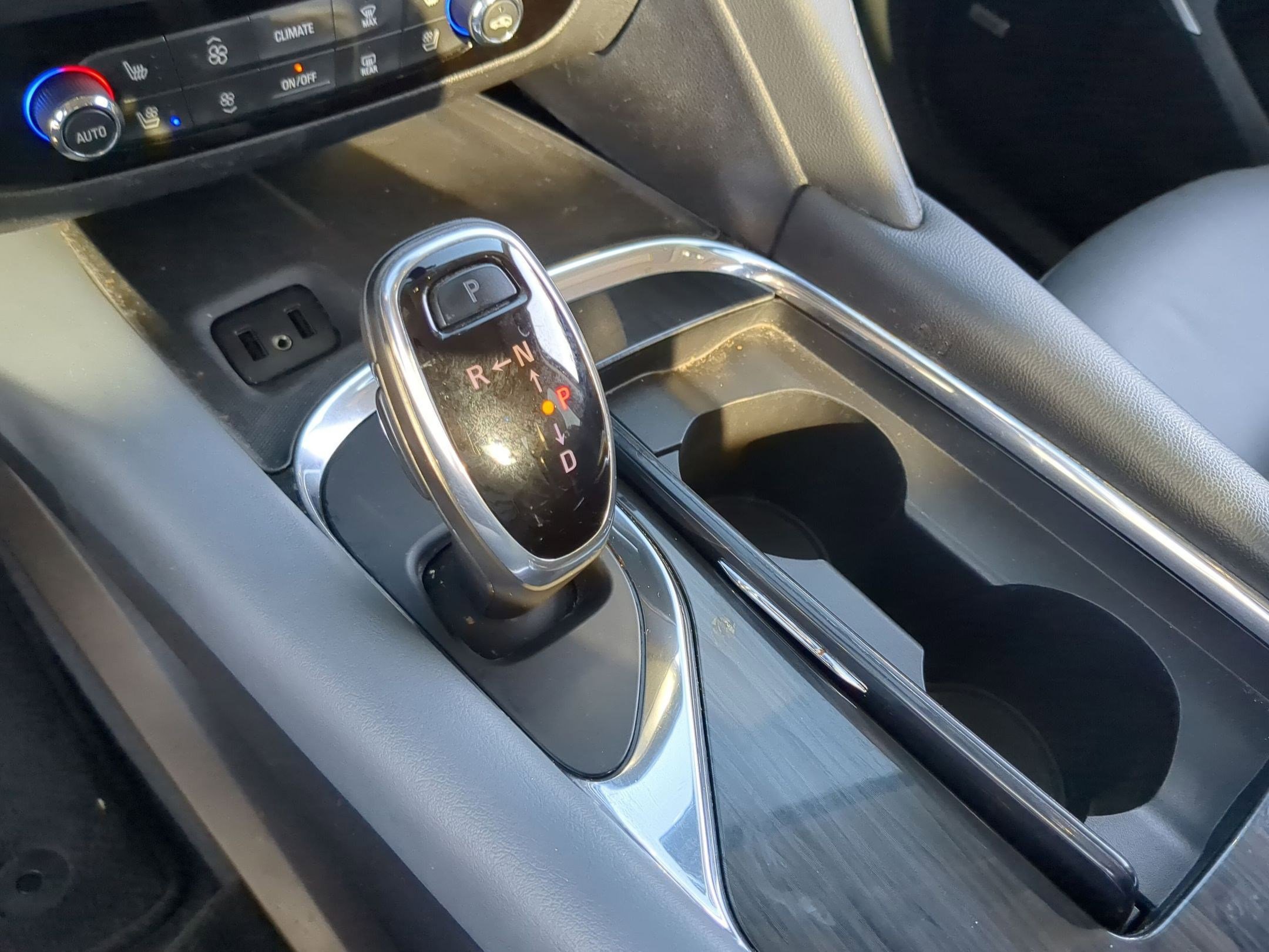 Used 2019 Buick Enclave Premium w/ Experience Buick Package image 19