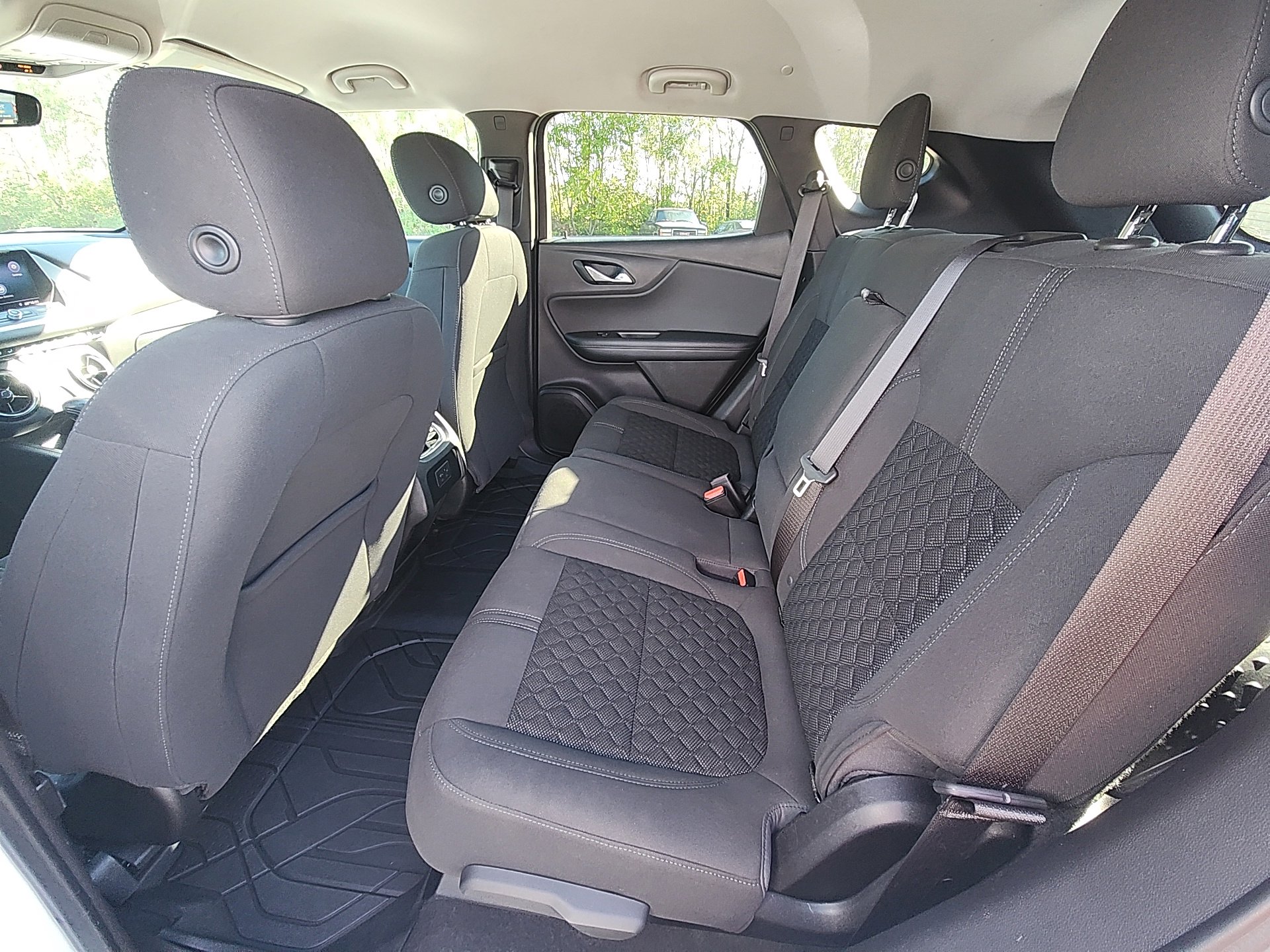 Used 2020 Chevrolet Blazer LT image 28