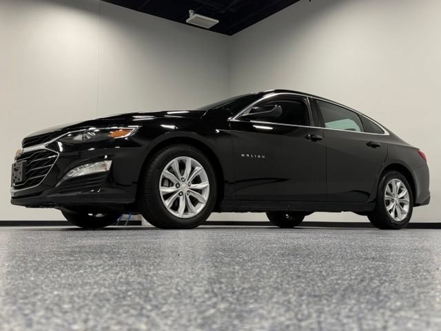 Used 2025 Chevrolet Malibu LT FWD image 4
