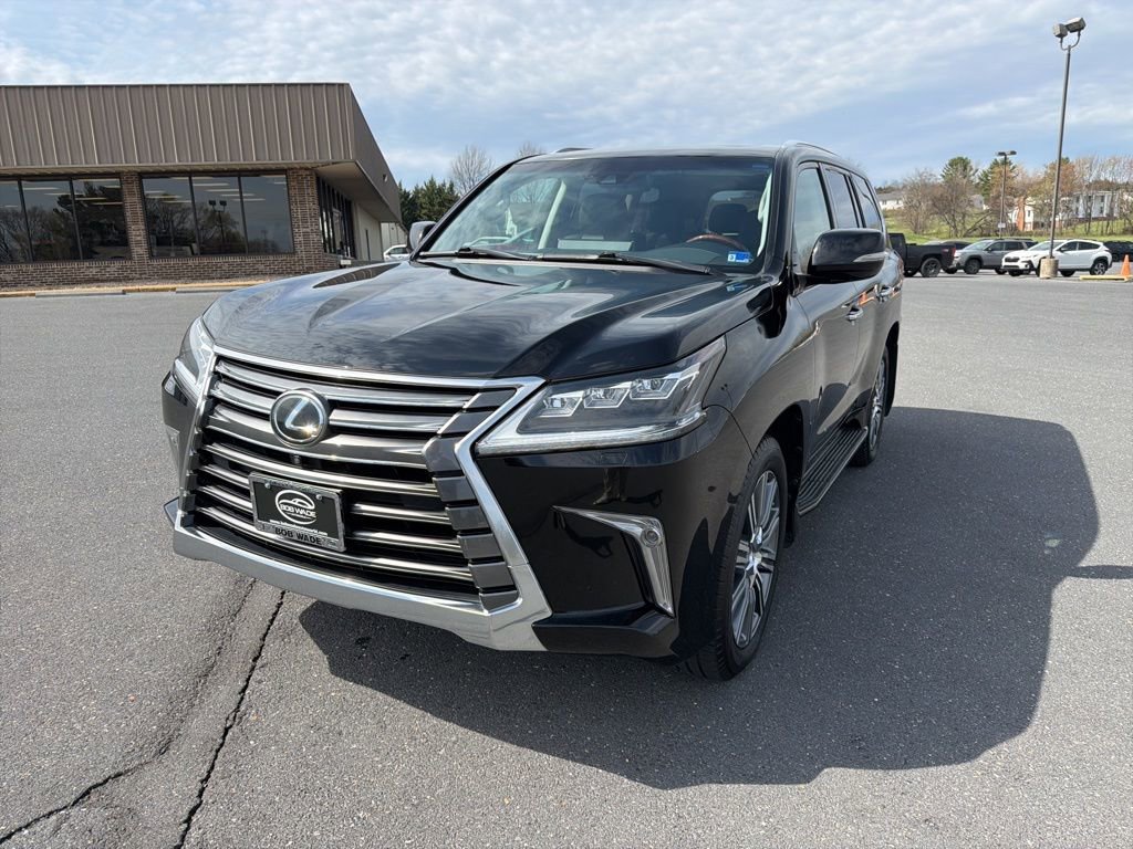 Used 2016 Lexus LX 570 4WD w/ Luxury Package image 1