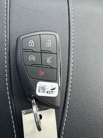 Used 2024 Chevrolet Traverse LT image 37