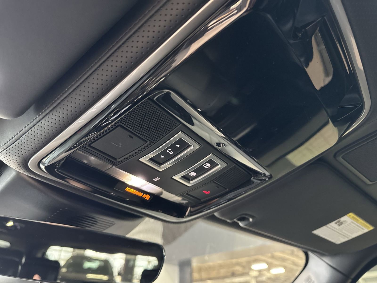 Used 2019 Land Rover Range Rover Autobiography AWD/4WD image 16