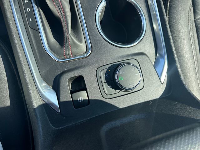 Used 2022 Chevrolet Traverse RS image 21