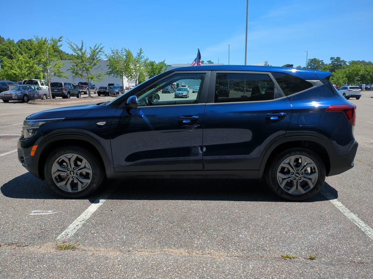 Used 2026 Kia Seltos LX FWD image 7