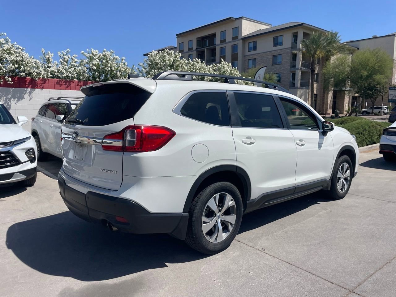 Used 2020 Subaru Ascent Premium w/ Convenience Package AWD/4WD image 2