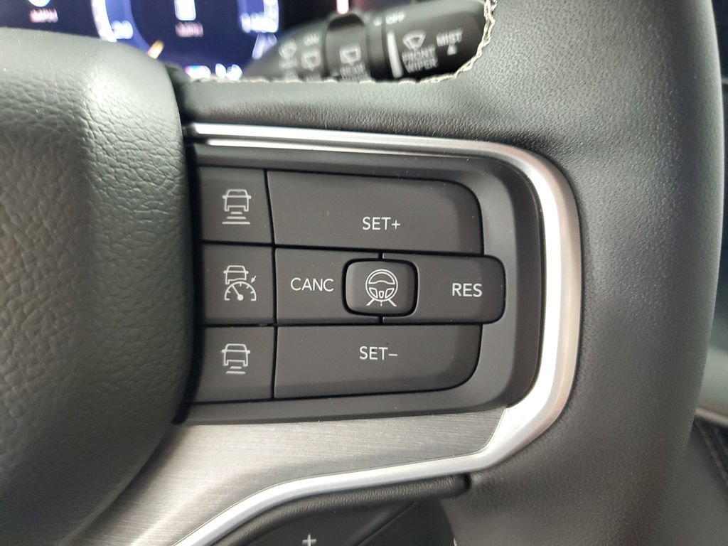 New 2026 Jeep Grand Wagoneer Limited AWD/4WD image 23