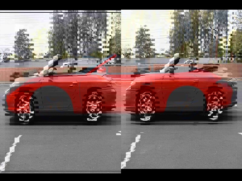 Used 2004 Porsche 911 Carrera 4 image 10