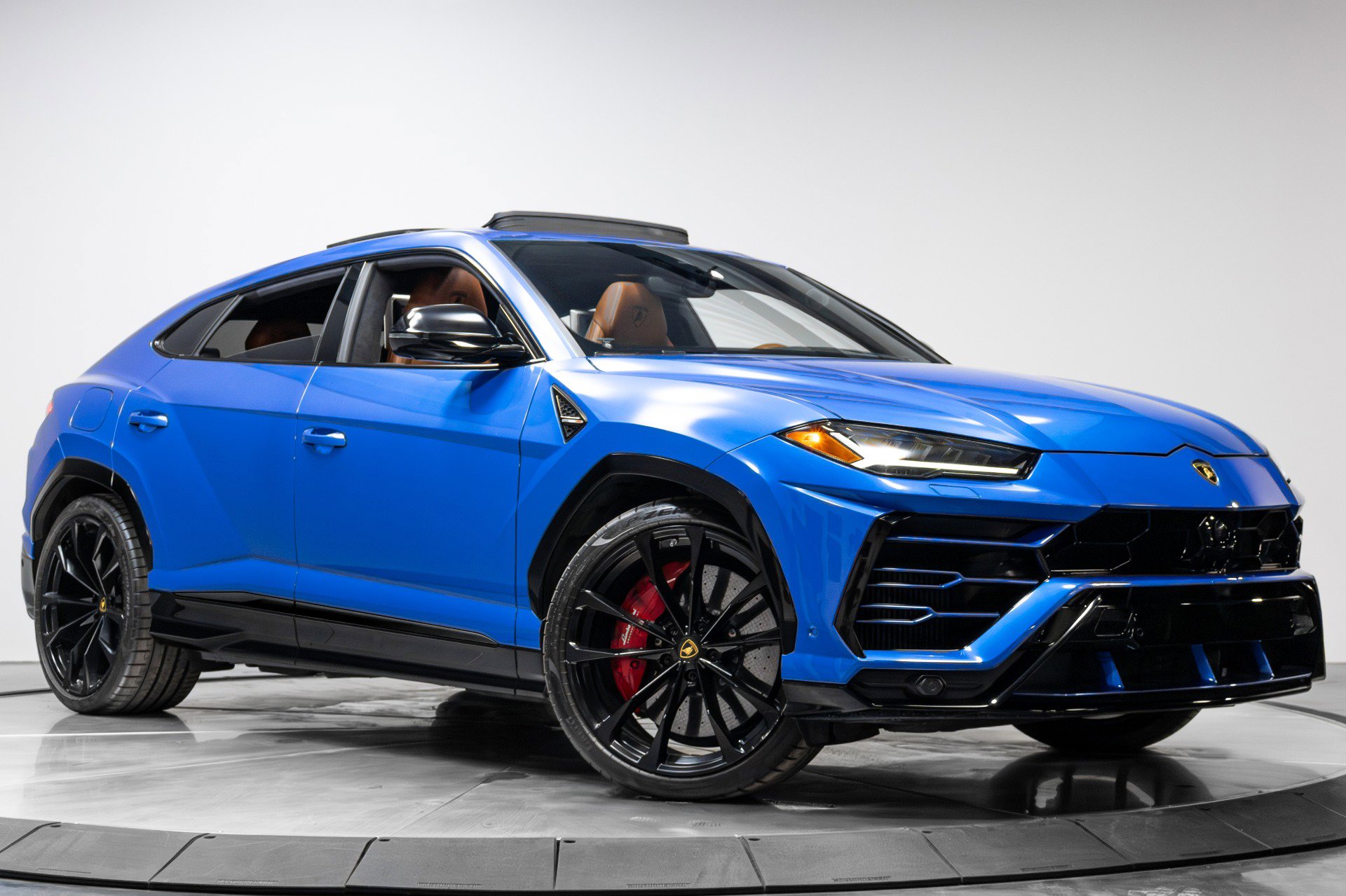 Used 2019 Lamborghini Urus image 51