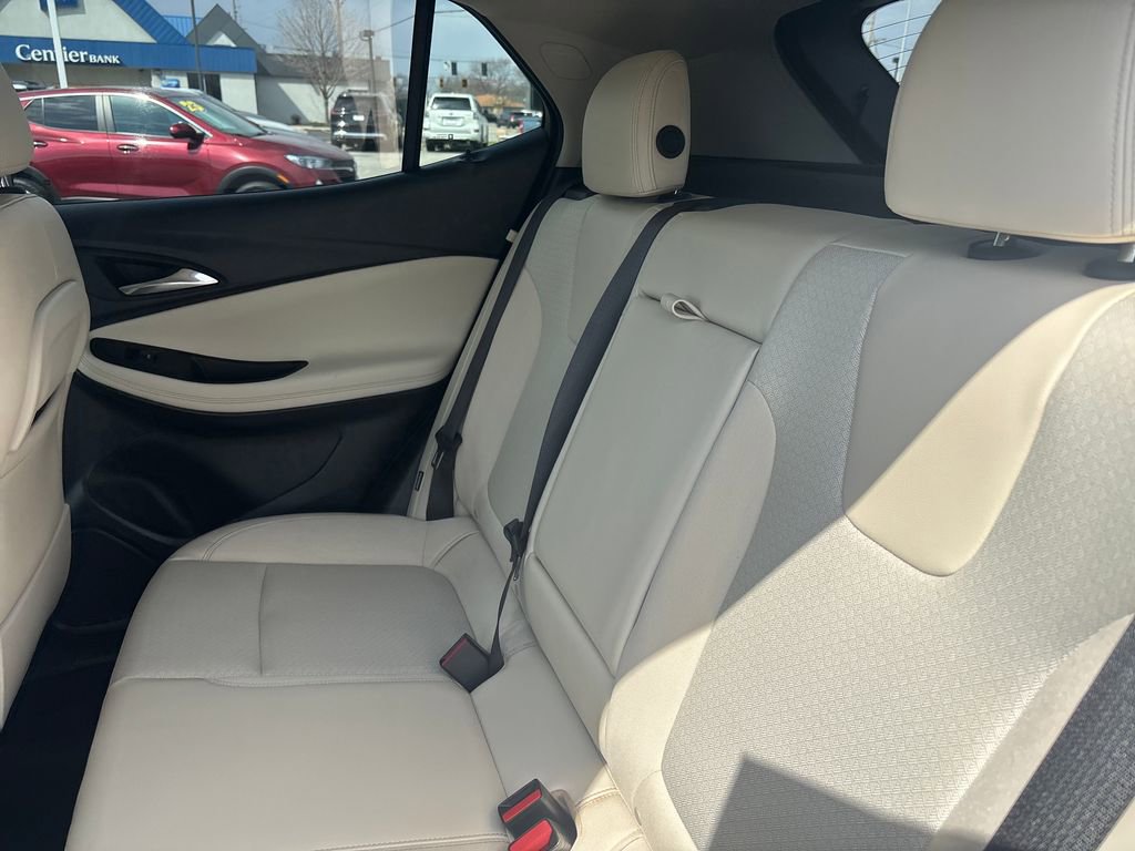 Used 2023 Buick Encore GX Select w/ Safety Package II image 30