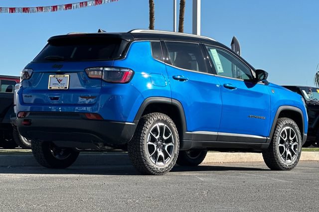 New 2026 Jeep Compass Trailhawk AWD/4WD image 7