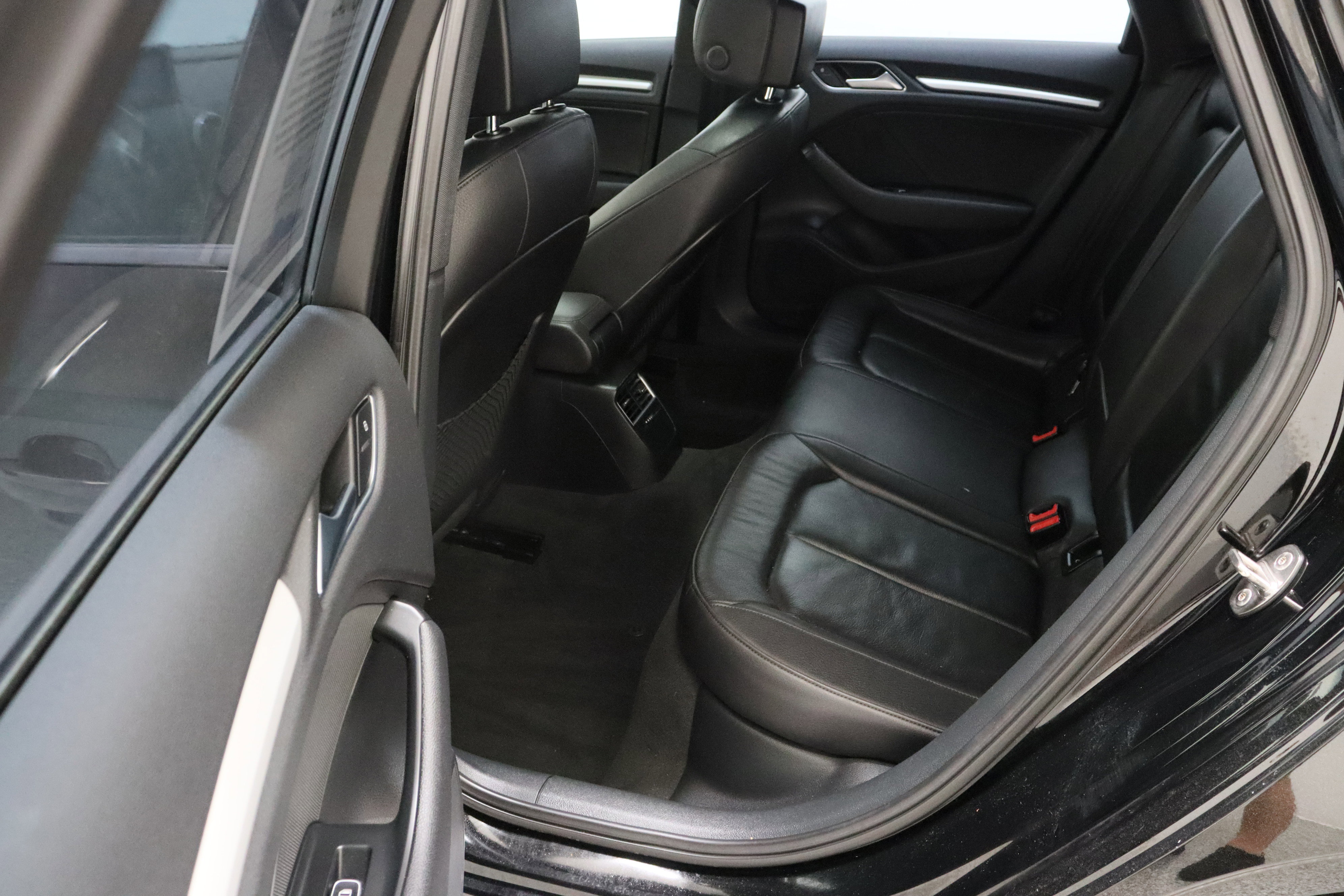 Used 2016 Audi A3 1.8T Premium image 27