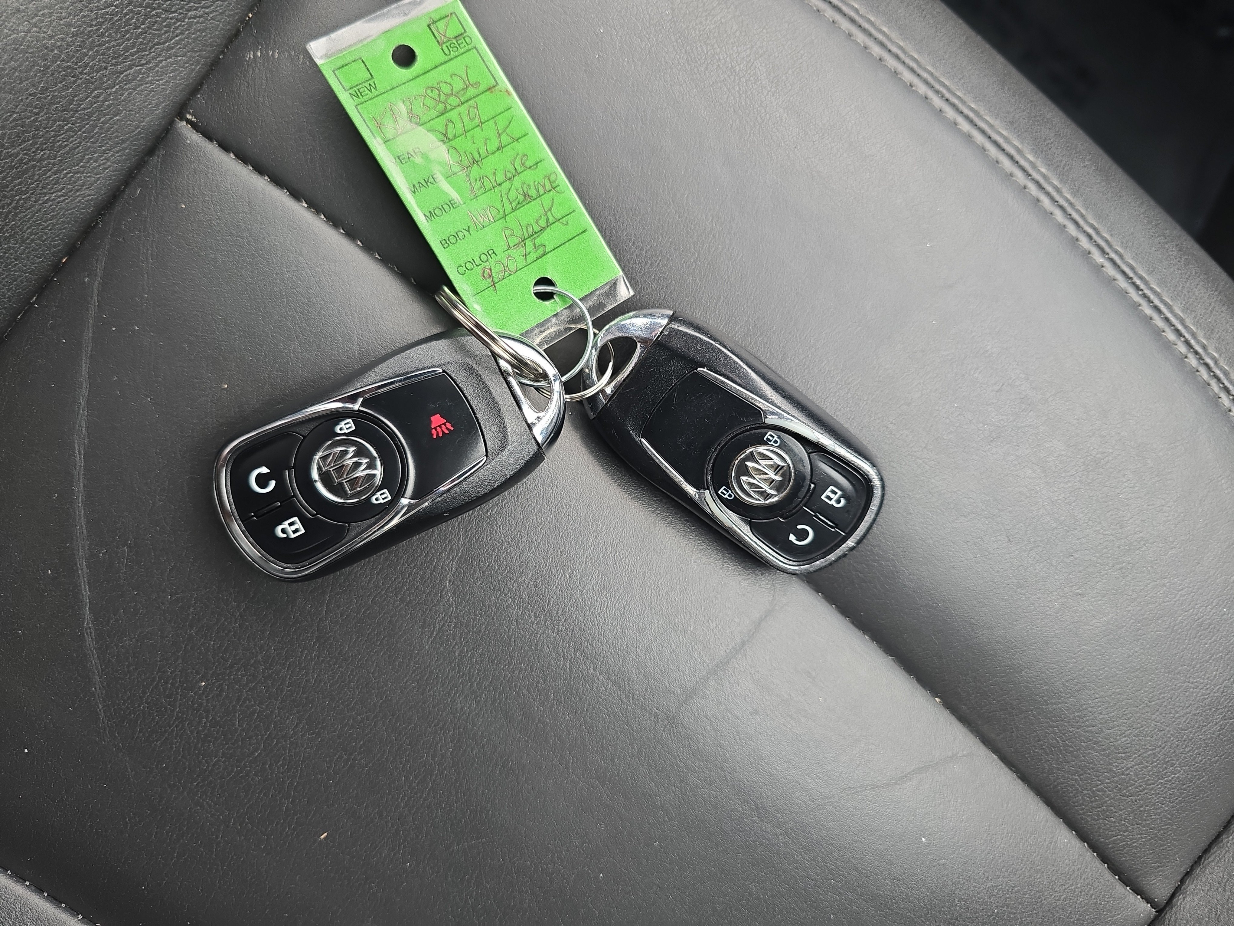 Used 2019 Buick Encore Essence AWD/4WD image 31